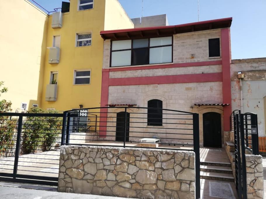 Apartamento La Dimora Dell'Artigiano Bari Exterior foto