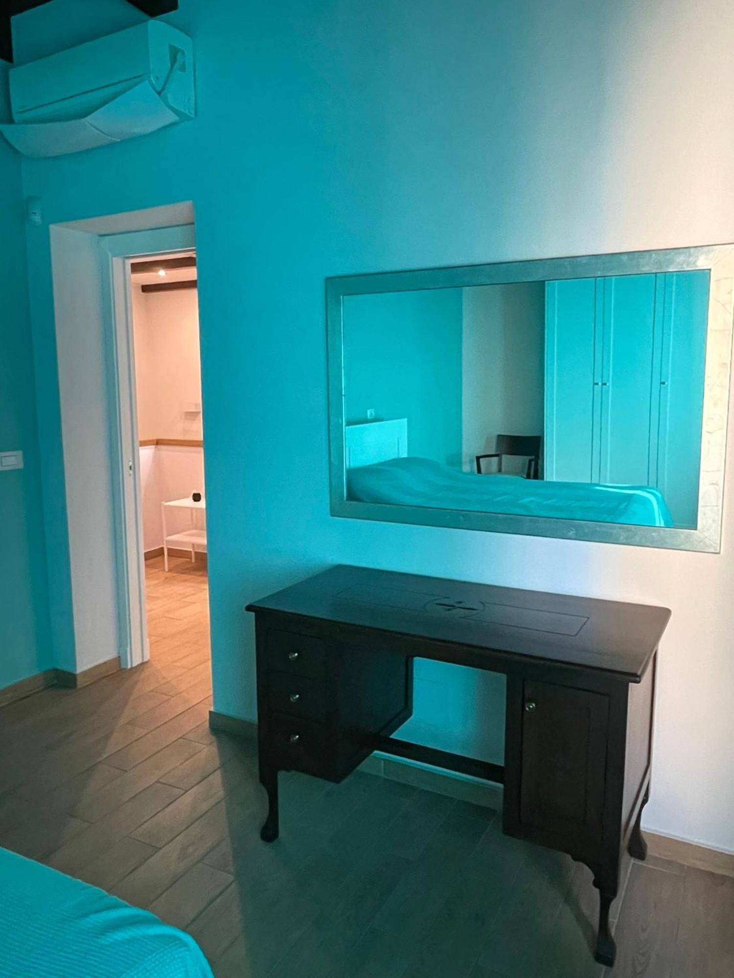 Apartamento La Dimora Dell'Artigiano Bari Exterior foto