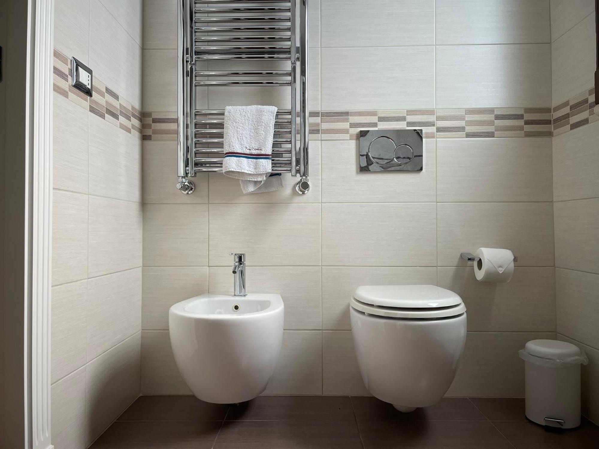 Apartamento La Dimora Dell'Artigiano Bari Exterior foto
